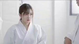 杨思敏1一5集未删减和菜市场的48岁熟女大屁股大妈偷情，大妈有点害羞，只能蒙着头操了